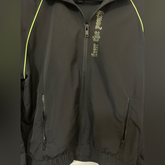 fear the youth Windbreaker forever 21 - Picture 4 of 4